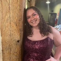 Emily profile picture