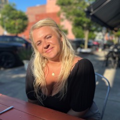 Taylor profile picture