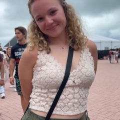 Julia profile picture